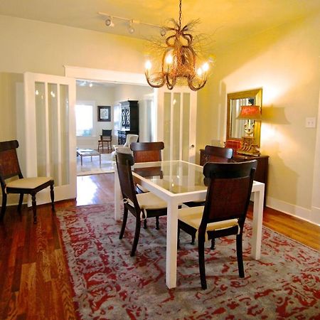Refuge In The Heart Of Montrose Appartement Houston Buitenkant foto