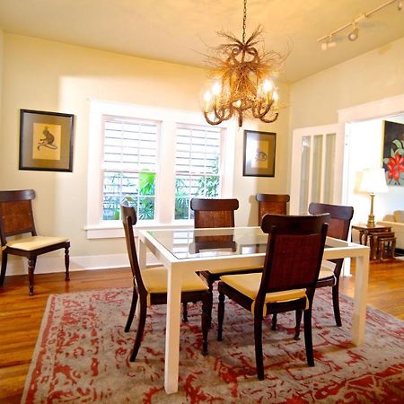 Refuge In The Heart Of Montrose Appartement Houston Buitenkant foto